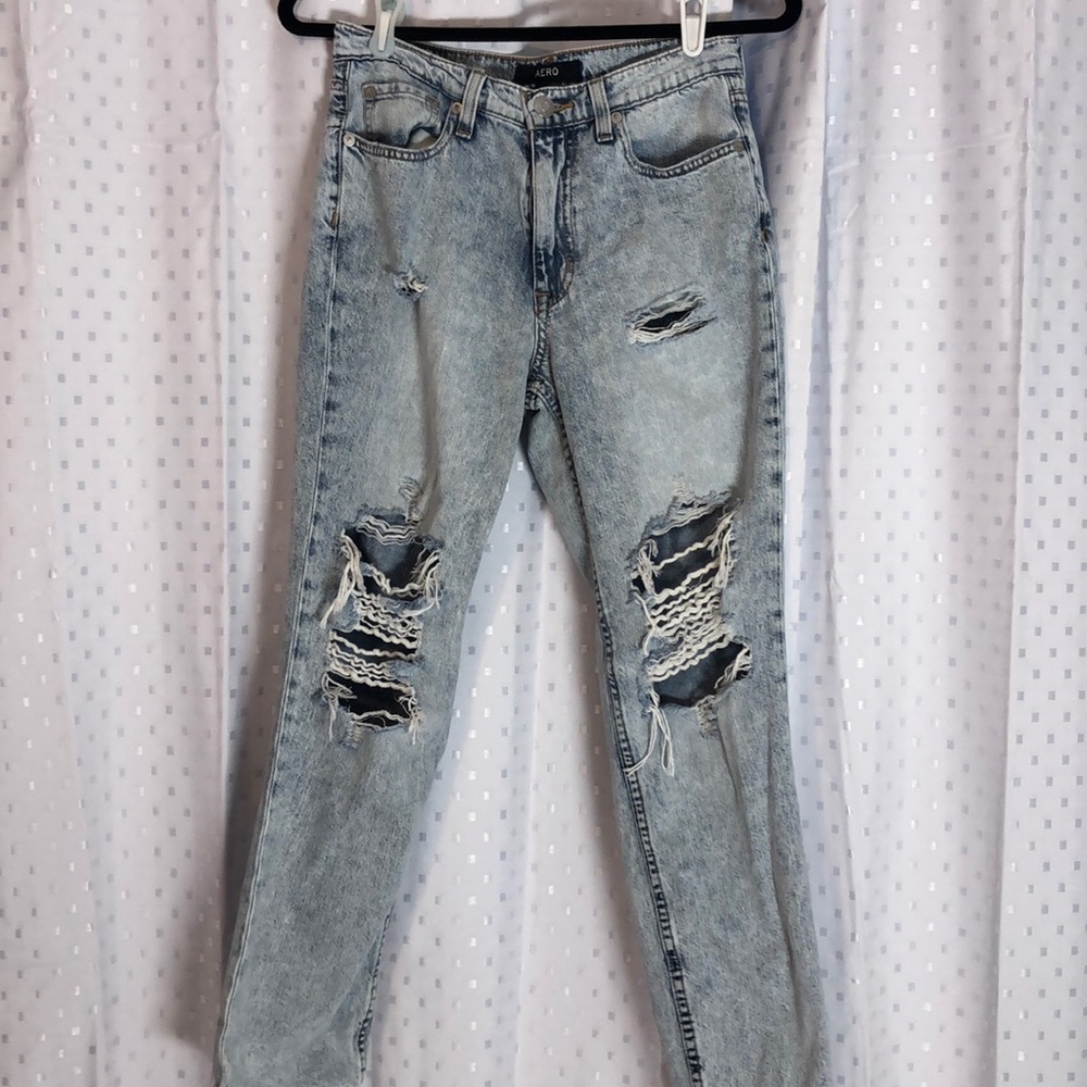 Aeropostale Ripped Mom Jeans😍